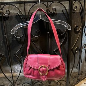 Gorgeous Via Spiga pink shimmer leather baguette